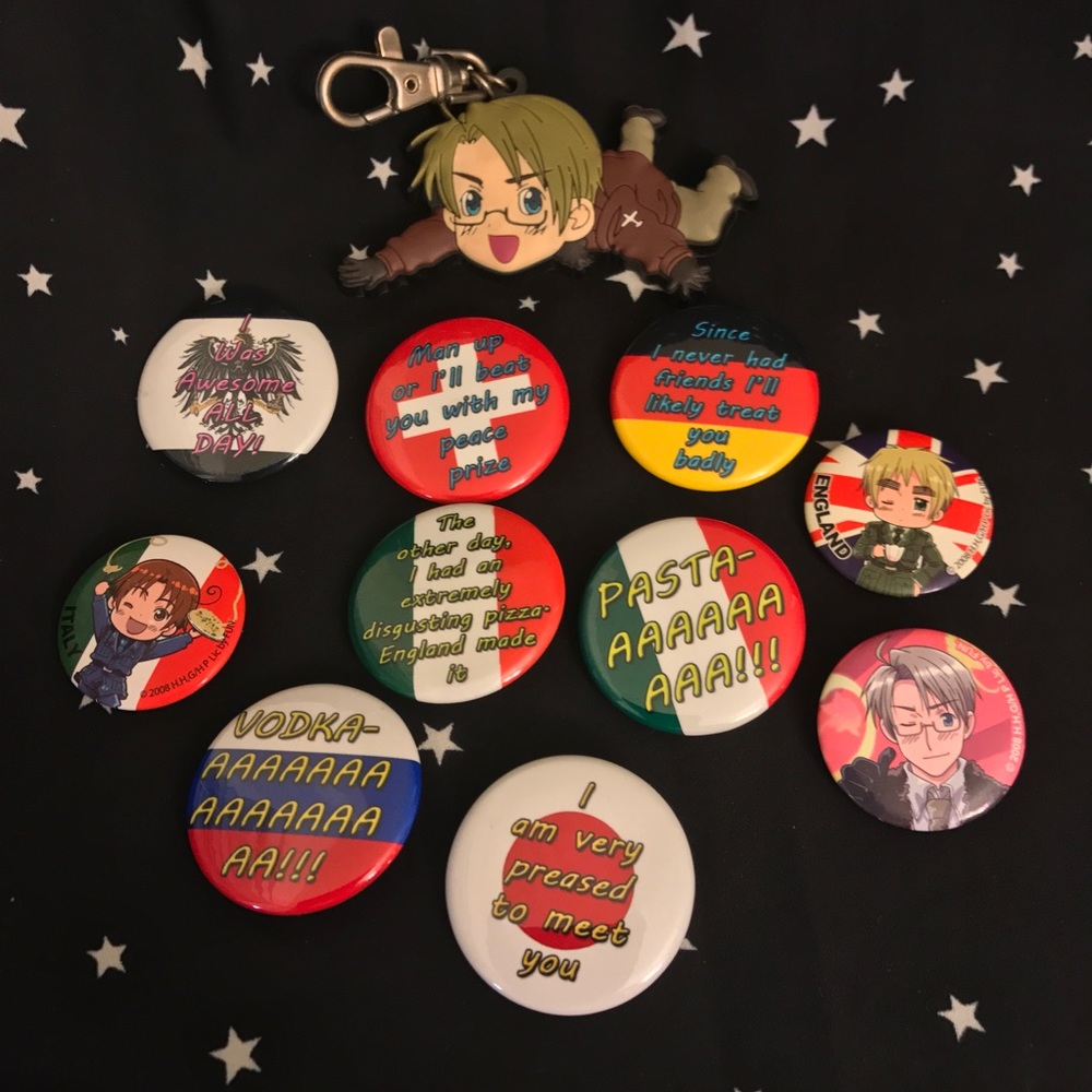 🚫 SOLD ON MERCARI Hetalia Pins